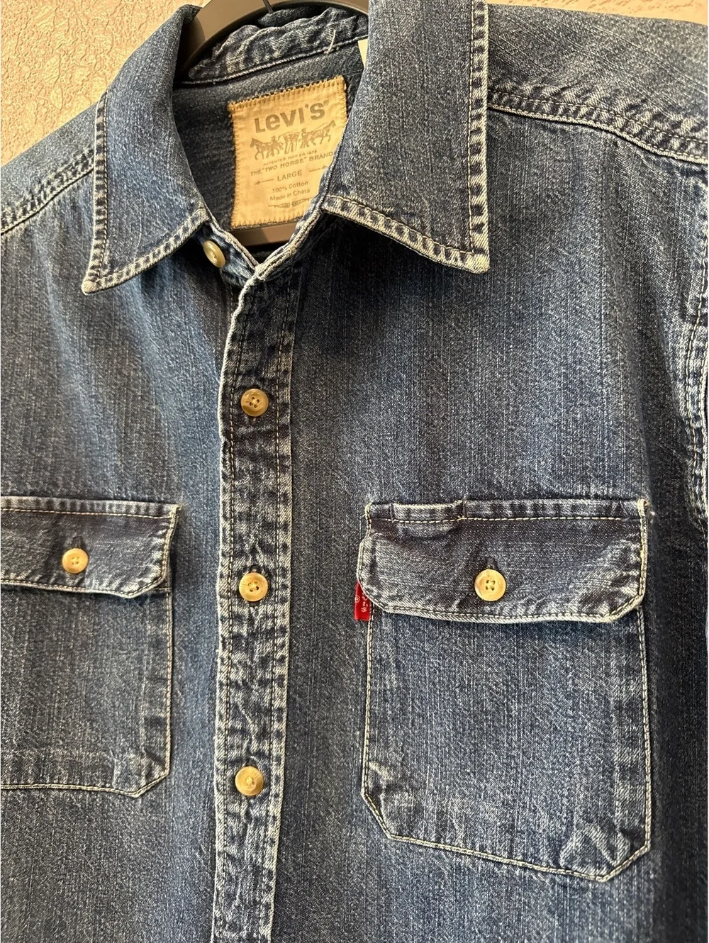 Levi's Men's Large Denim Button-Up Shirt